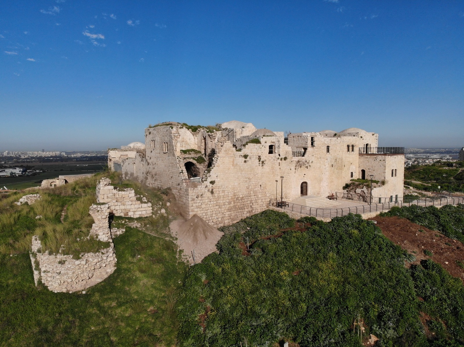 Migdal Tsedek National Park